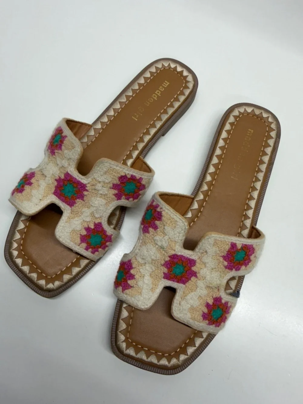 Madden Girl Hally Sandals Slides Colorful Crochet Knit Floral Ivory Size 9